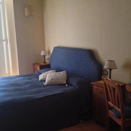 B&B Bonapace Portanolana Neapol Pokoj fotografie